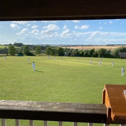 The Racqueteers v Coombe Bissett
